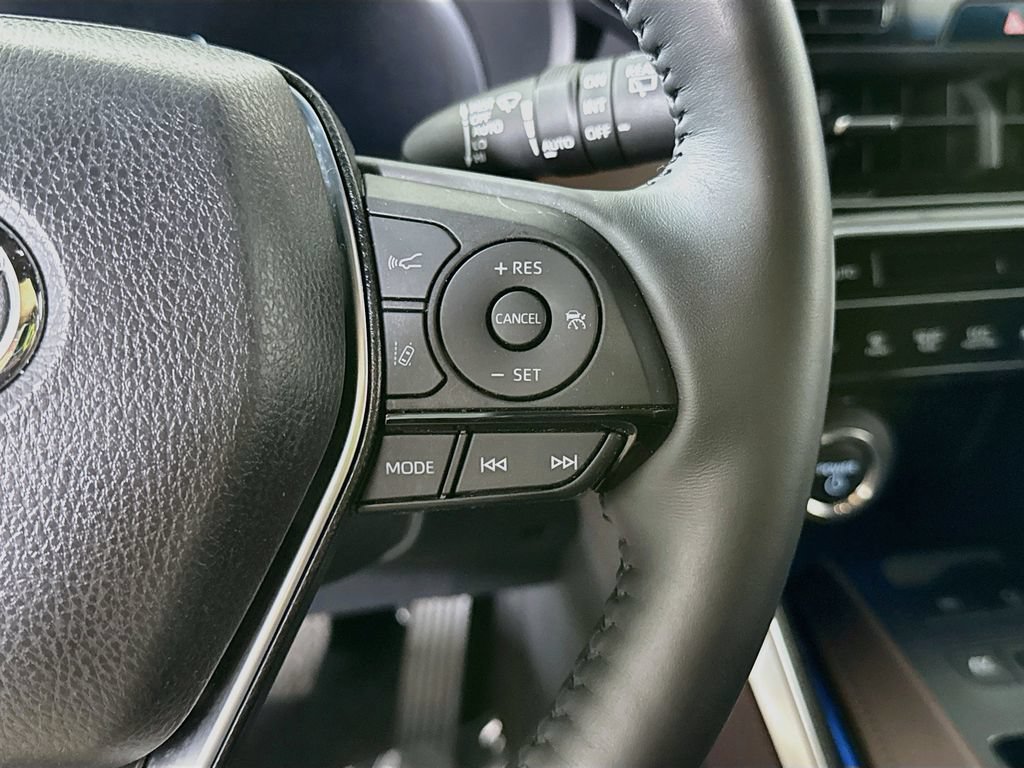 Certified 2023 Toyota Venza Limited AWD/4WD image 22