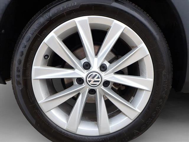 Used 2018 Volkswagen Golf SE image 7