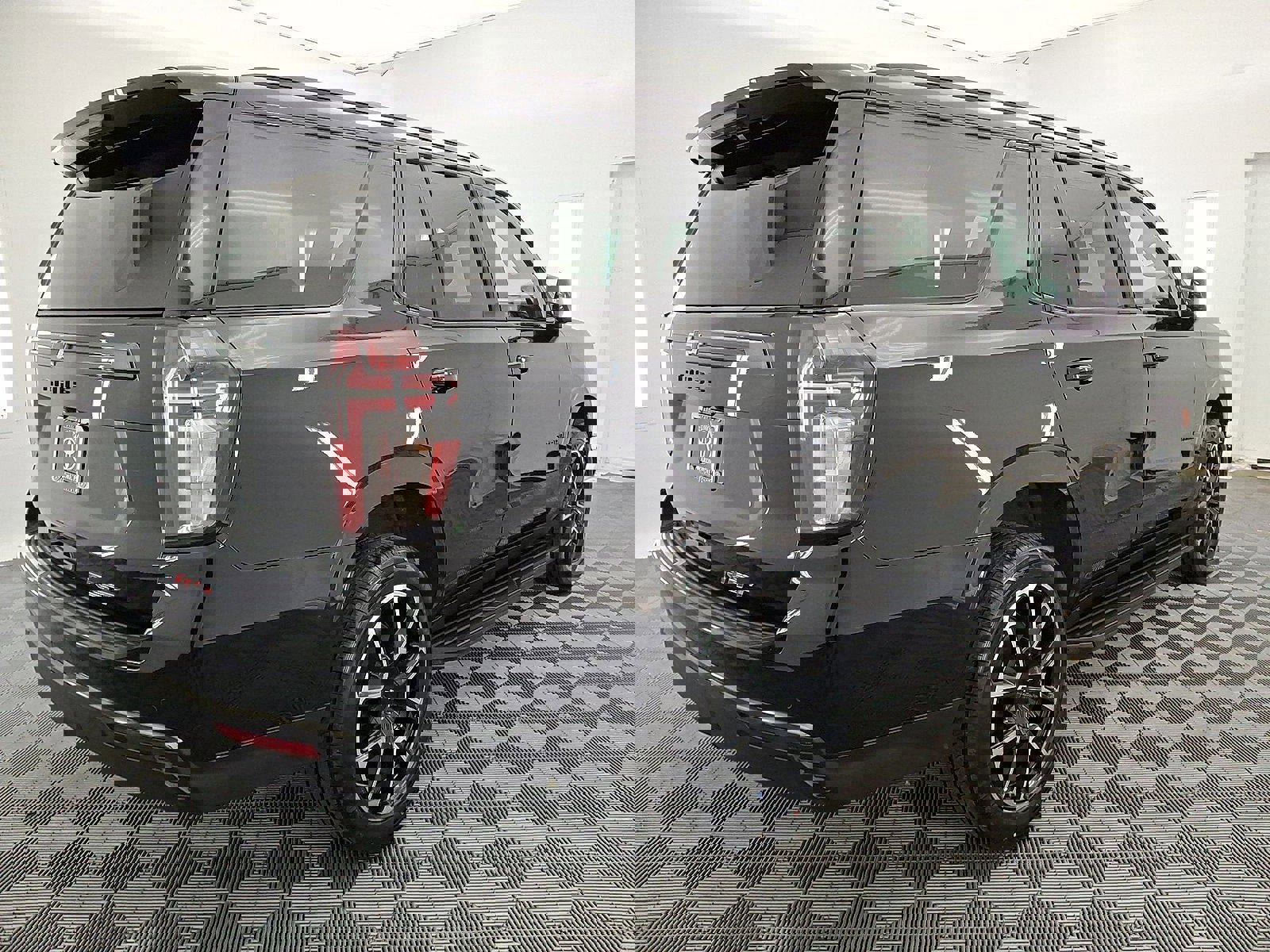 Used 2022 Chevrolet Tahoe RST w/ Luxury Package image 25