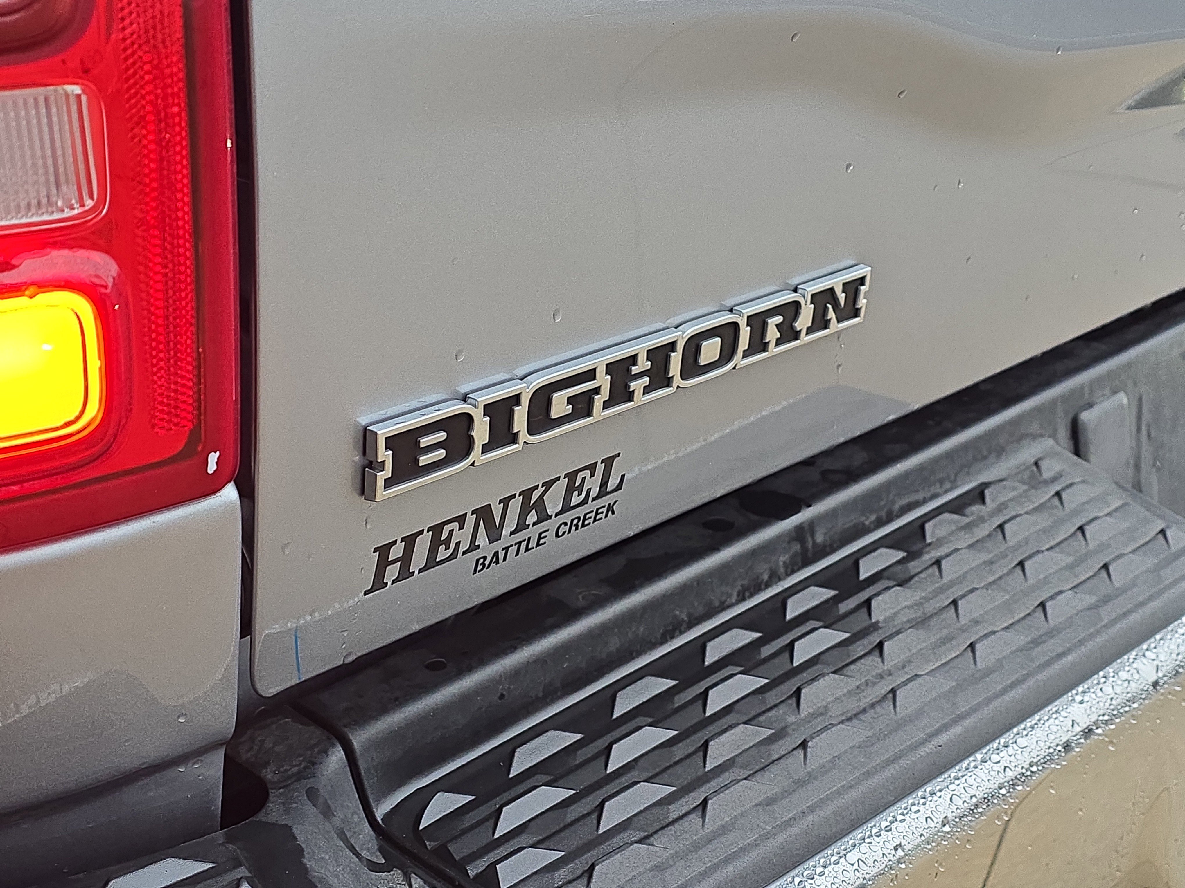 Used 2024 RAM 2500 Big Horn w/ Safety Group image 23