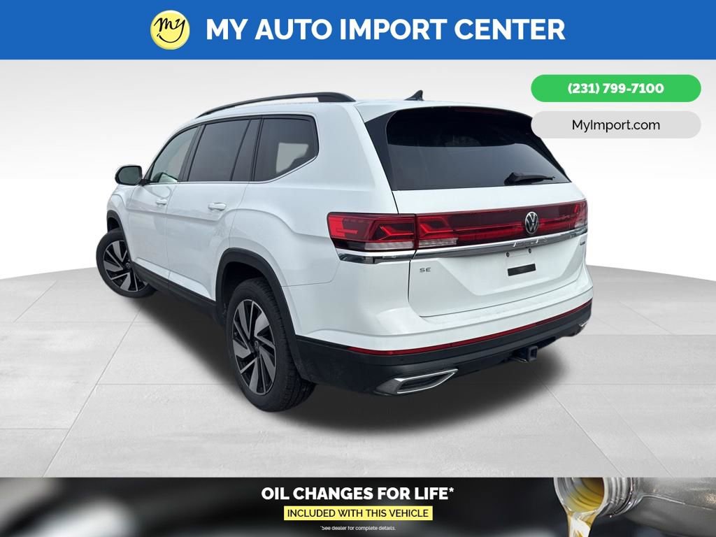 Used 2024 Volkswagen Atlas SE AWD/4WD image 4