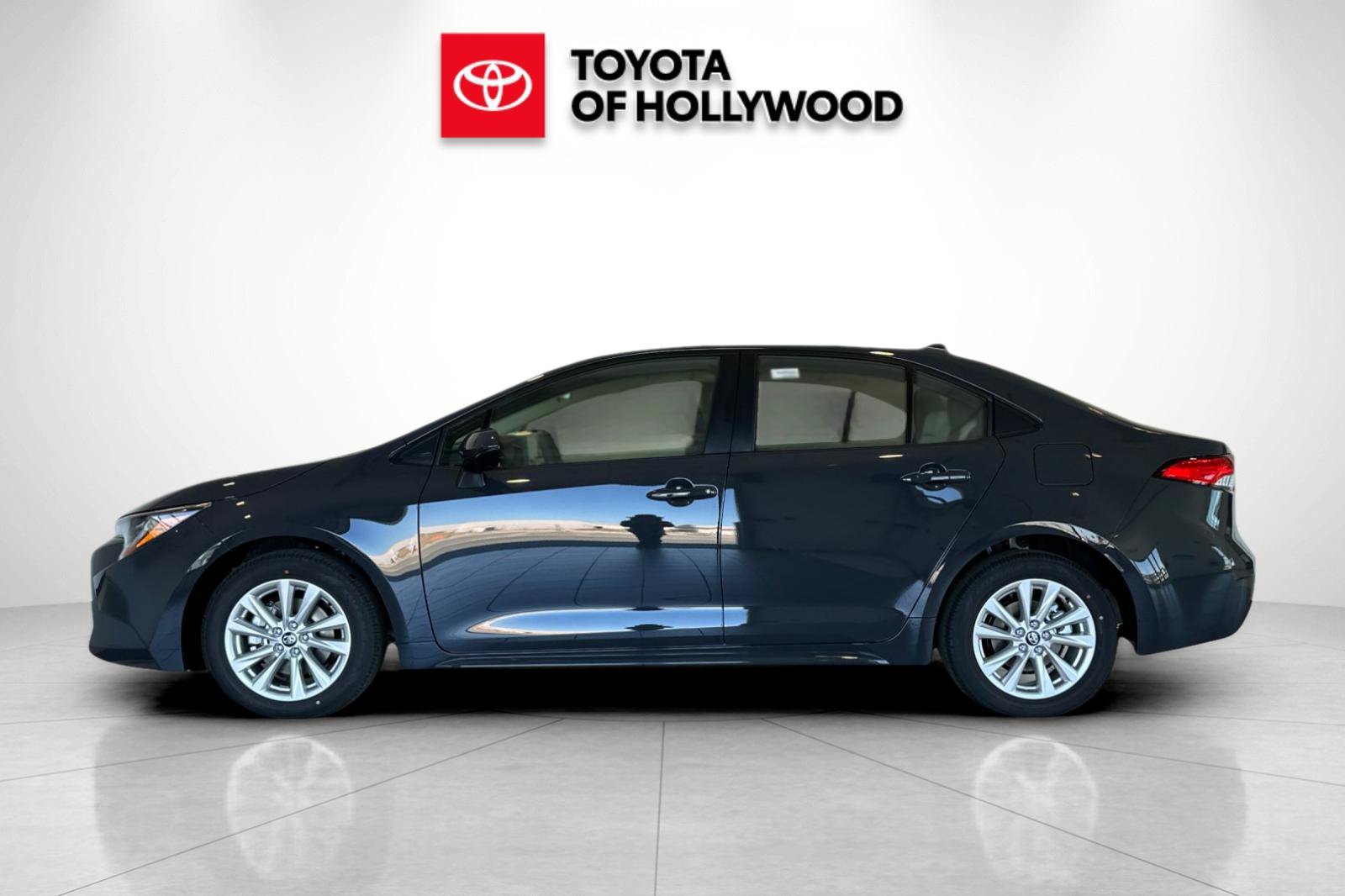 New 2027 Toyota Corolla LE w/ LE Premium Package FWD image 9