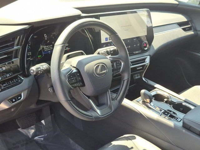 Used 2025 Lexus RX 350h w/ Convenience Package AWD/4WD image 13
