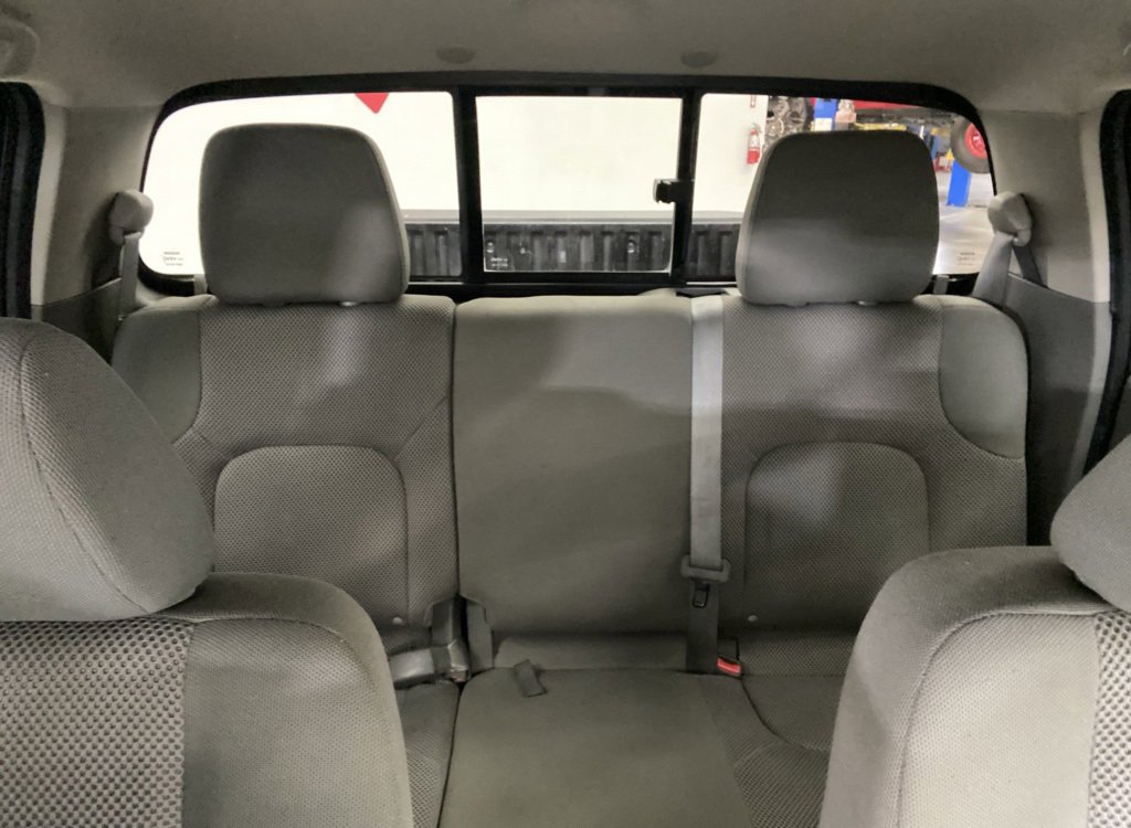 Used 2020 Nissan Frontier SV image 39