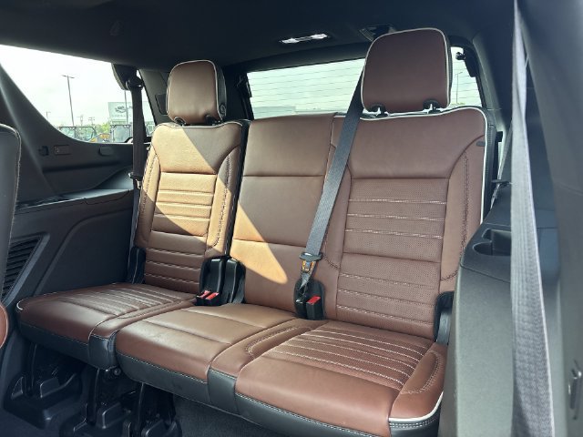 Certified 2023 GMC Yukon Denali Ultimate AWD/4WD image 19