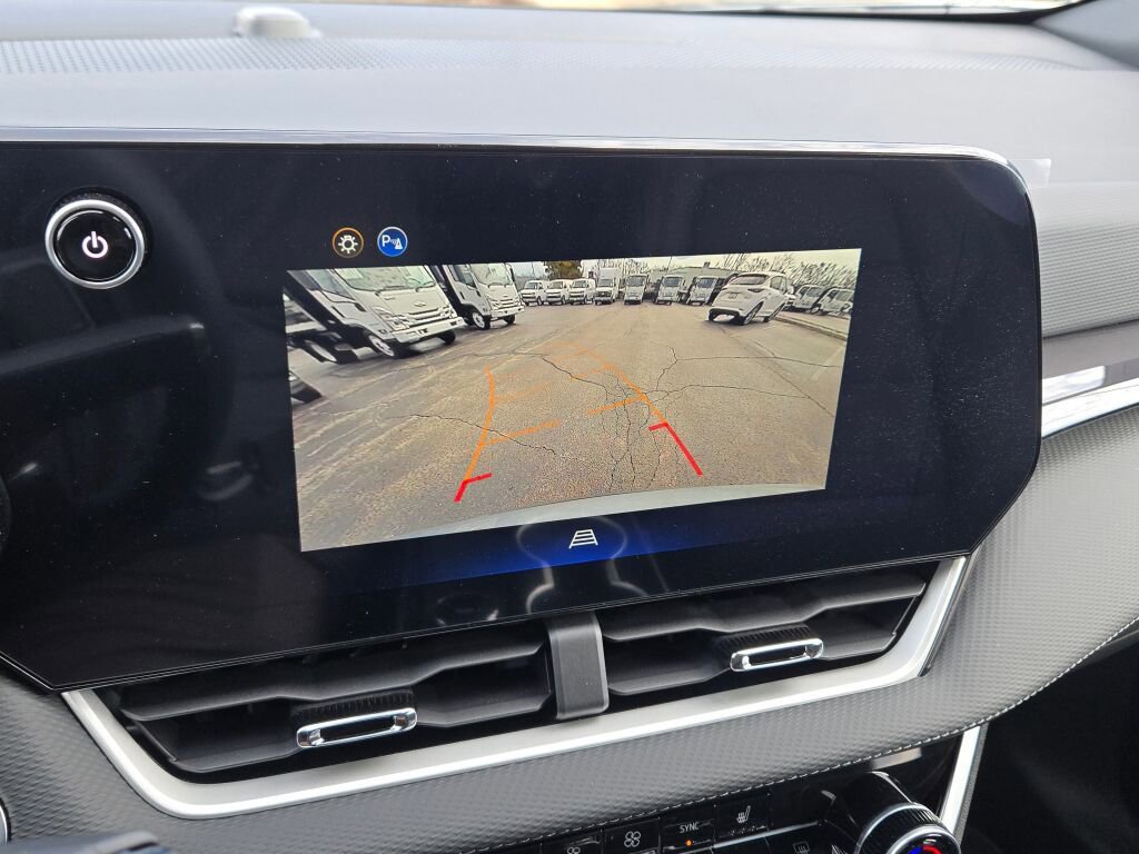 New 2026 Chevrolet Equinox LT w/ Convenience Package II FWD image 28