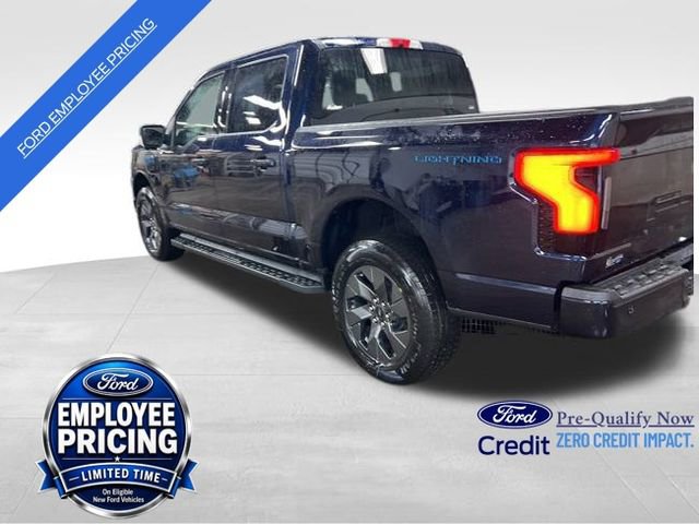 New 2025 Ford F150 Lightning Flash AWD/4WD image 3