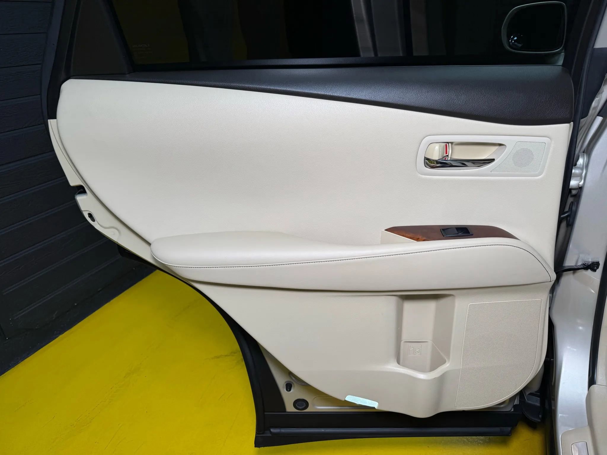 Used 2013 Lexus RX 350 AWD w/ Navigation Pkg image 17