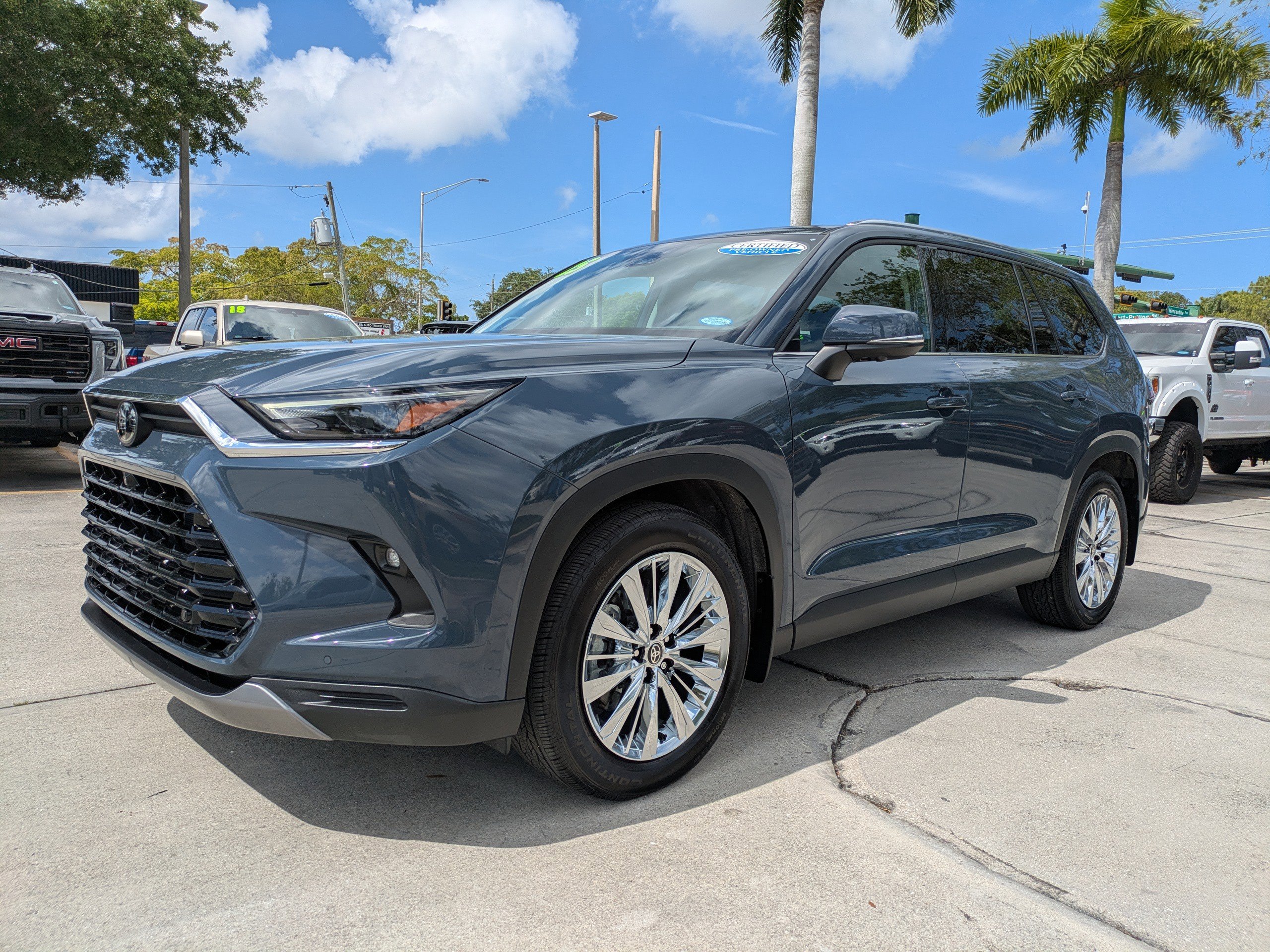 Used 2025 Toyota Grand Highlander AWD image 7