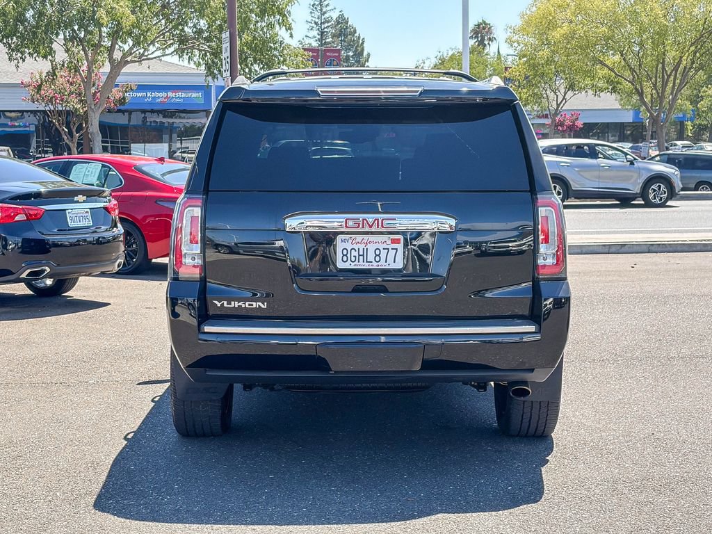 Used 2019 GMC Yukon Denali w/ Denali Ultimate Package AWD/4WD image 3