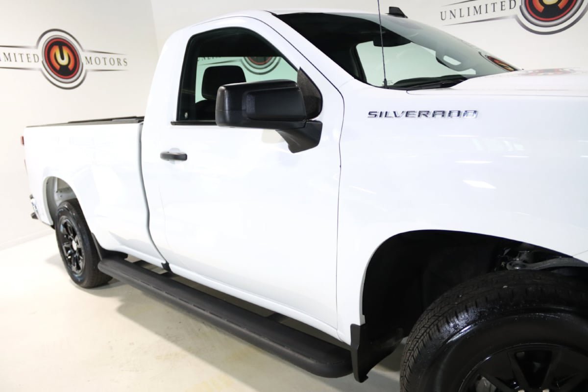 Used 2025 Chevrolet Silverado 1500 W/T RWD image 10