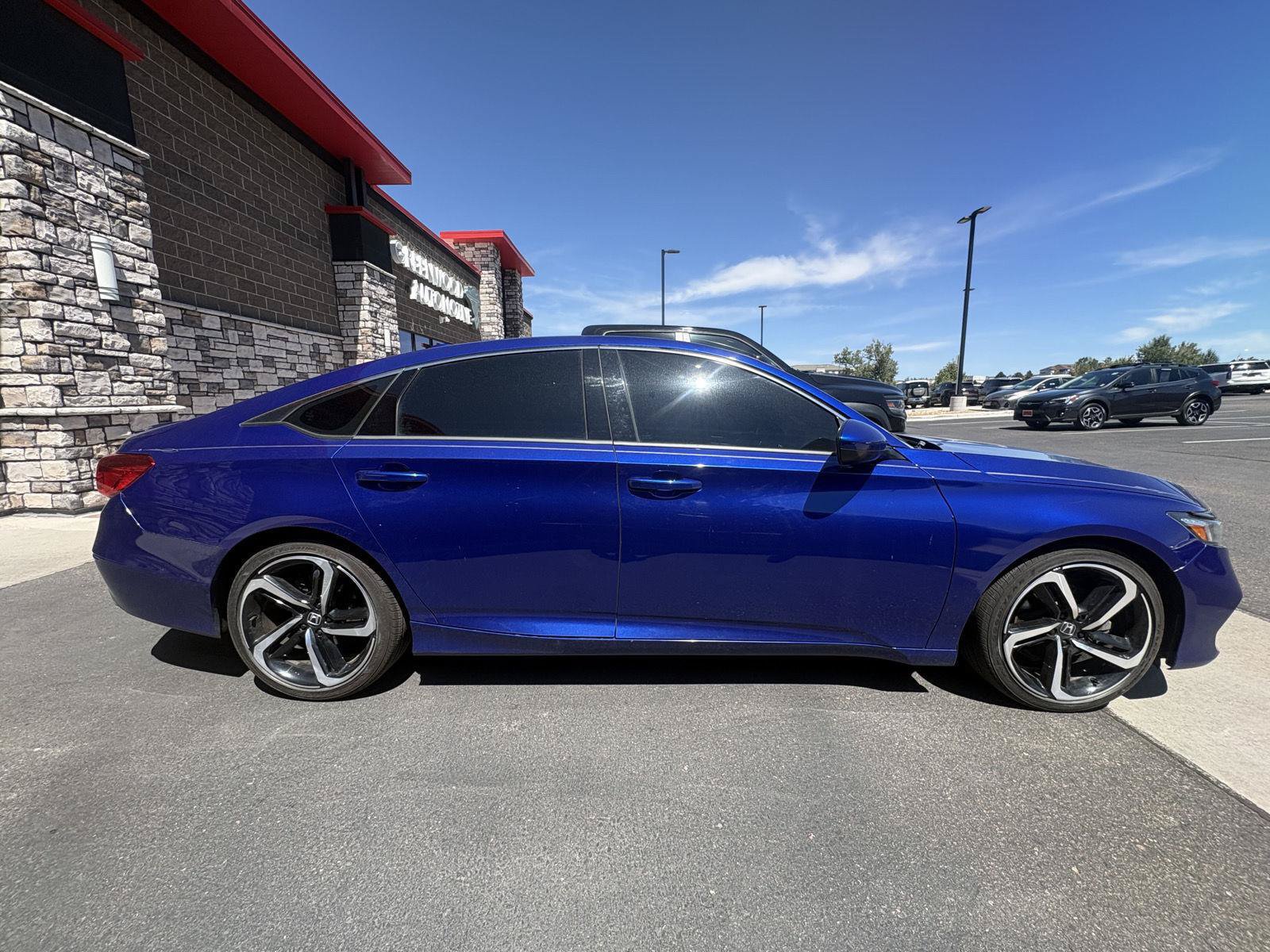 Used 2017 Honda Accord Sport image 2