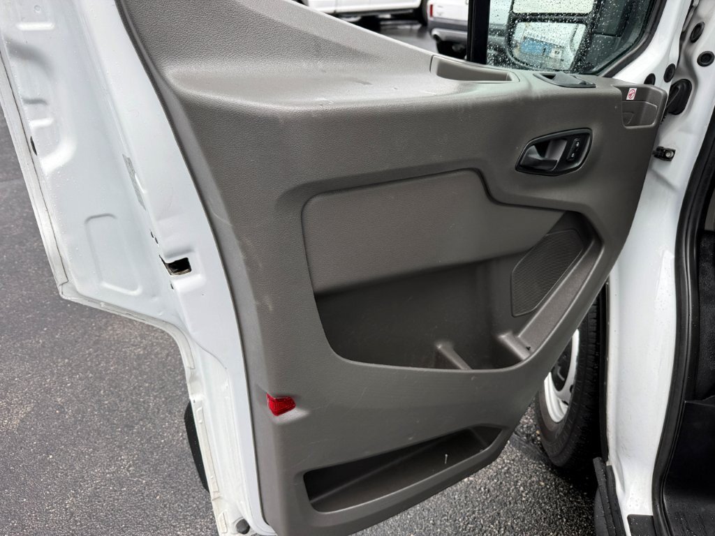 Used 2020 Ford Transit 250 Low Roof RWD image 13