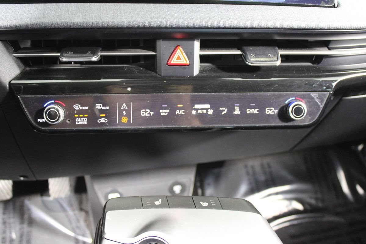 Used 2024 Kia EV6 Light RWD image 15