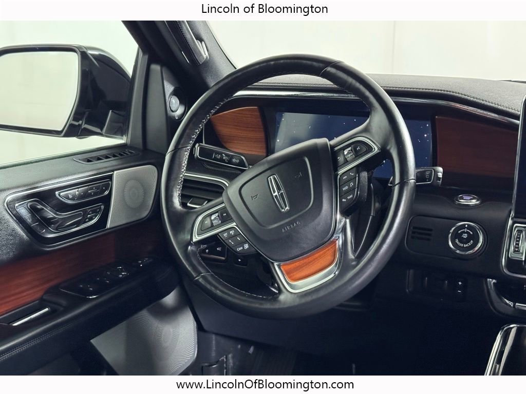 Used 2019 Lincoln Navigator Reserve AWD/4WD image 22