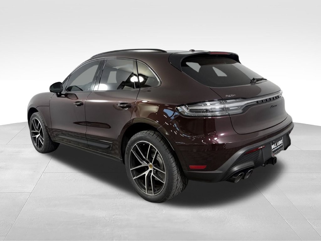 Used 2023 Porsche Macan AWD/4WD image 9