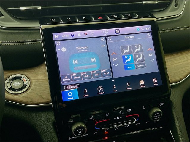 Used 2023 Jeep Grand Cherokee L Summit w/ Advanced Protech Group IV image 17