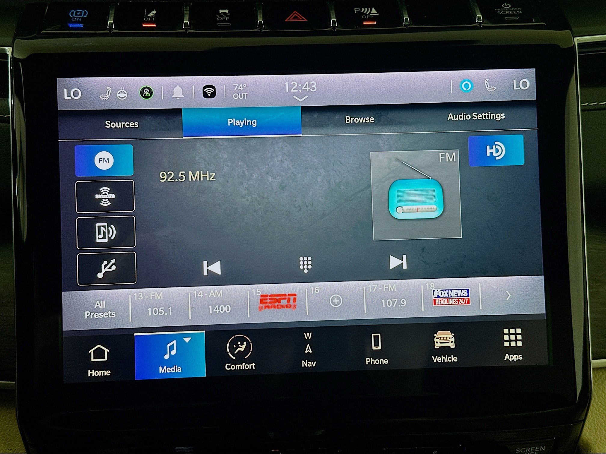 Used 2022 Jeep Grand Cherokee Limited 4xe image 21