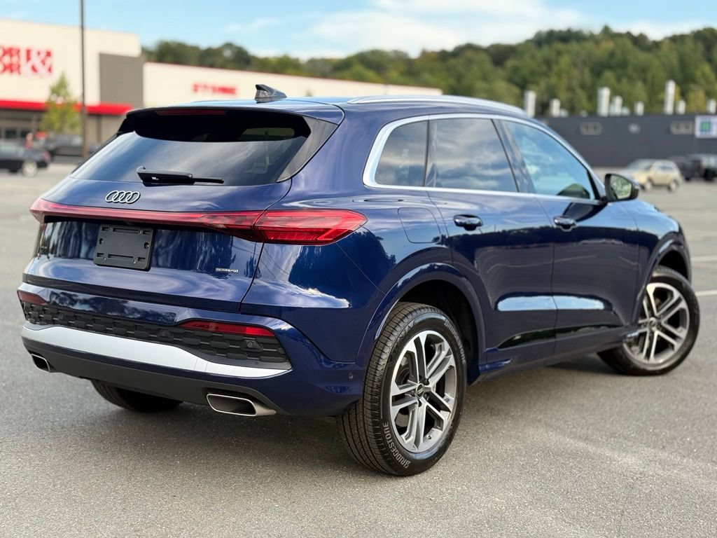 Certified 2025 Audi Q5 Premium w/ Convenience Package AWD/4WD image 7