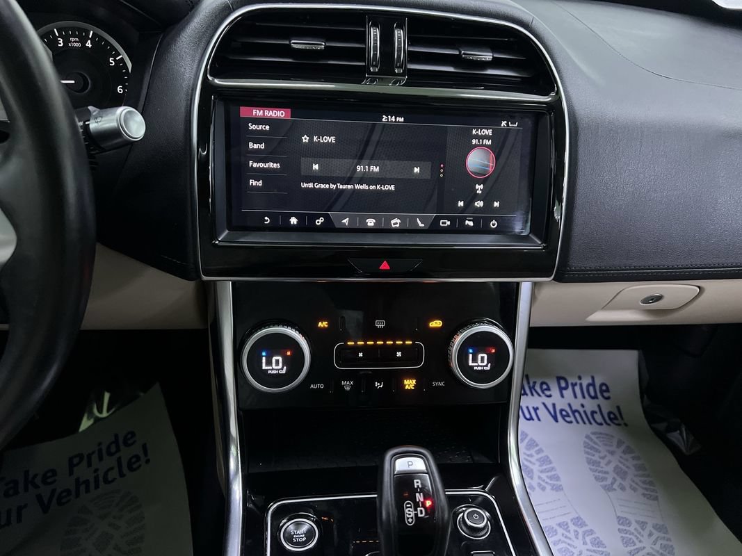 Used 2020 Jaguar XE S RWD image 20