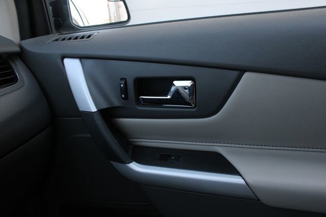 Used 2014 Ford Edge SEL FWD image 18