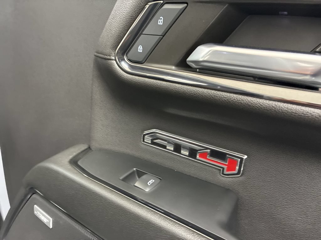 Used 2024 GMC Sierra 1500 AT4 w/ Technology Package AWD/4WD image 46