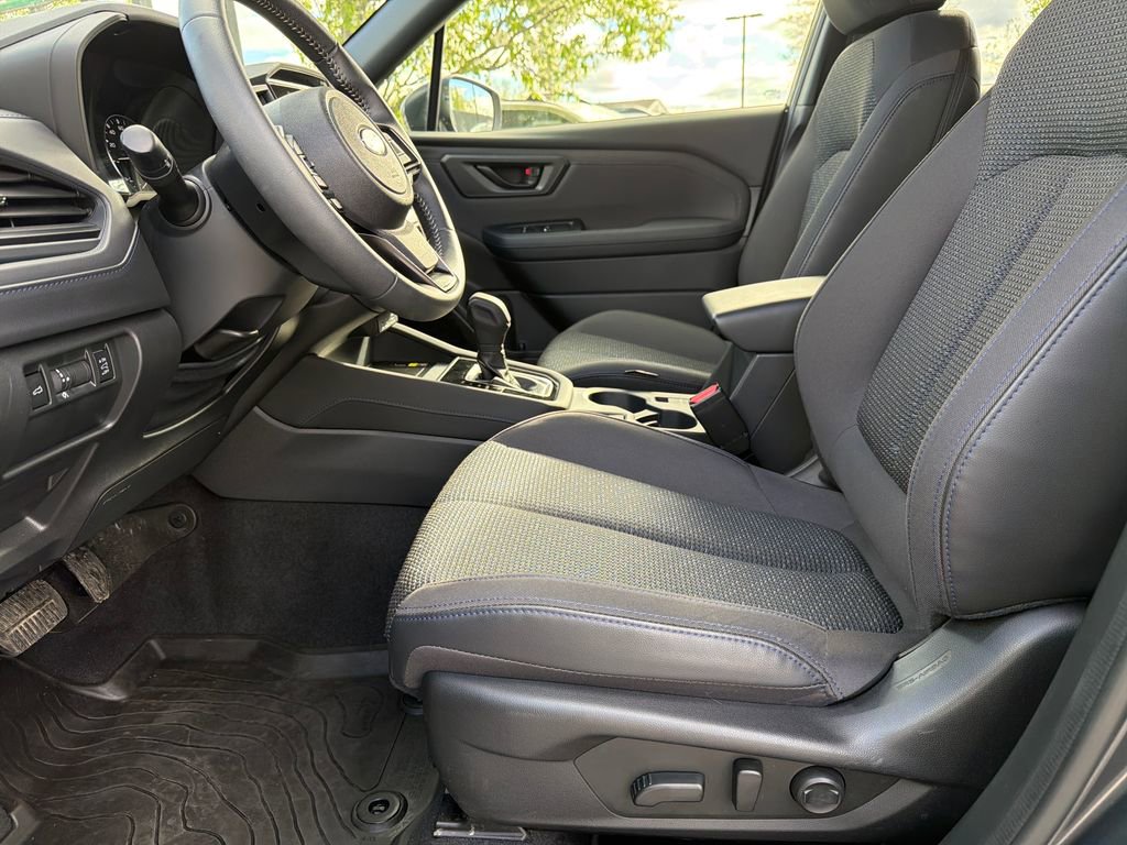 Certified 2025 Subaru Forester Premium AWD/4WD image 19