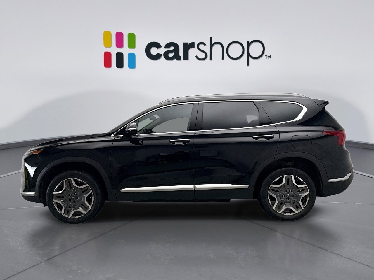 Used 2023 Hyundai Santa Fe Limited w/ Cargo Package image 2