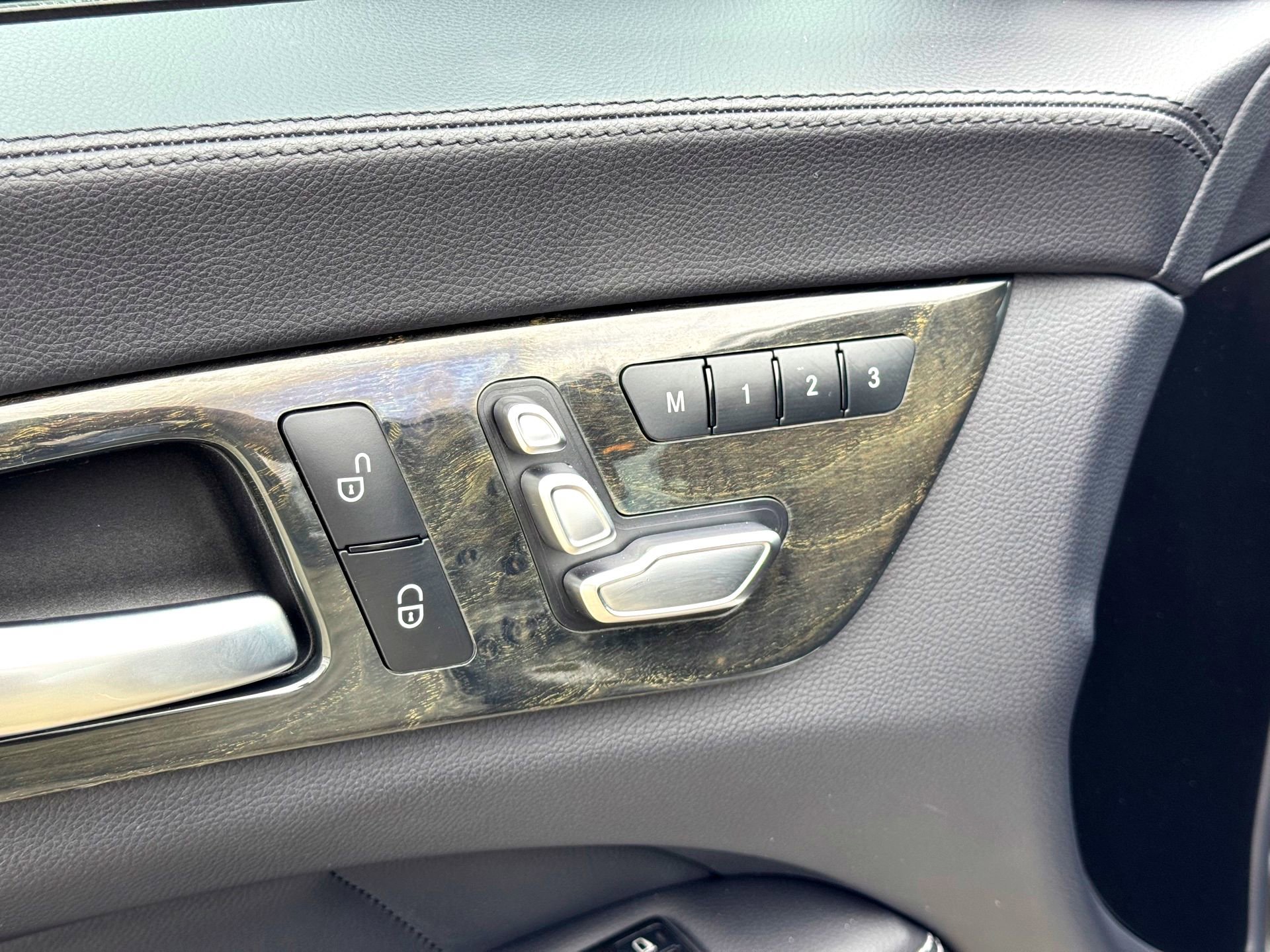 Used 2017 Mercedes-Benz CLS 550 4MATIC image 18