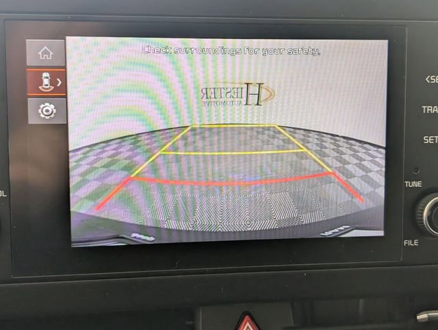 Used 2023 Kia Sportage LX image 19