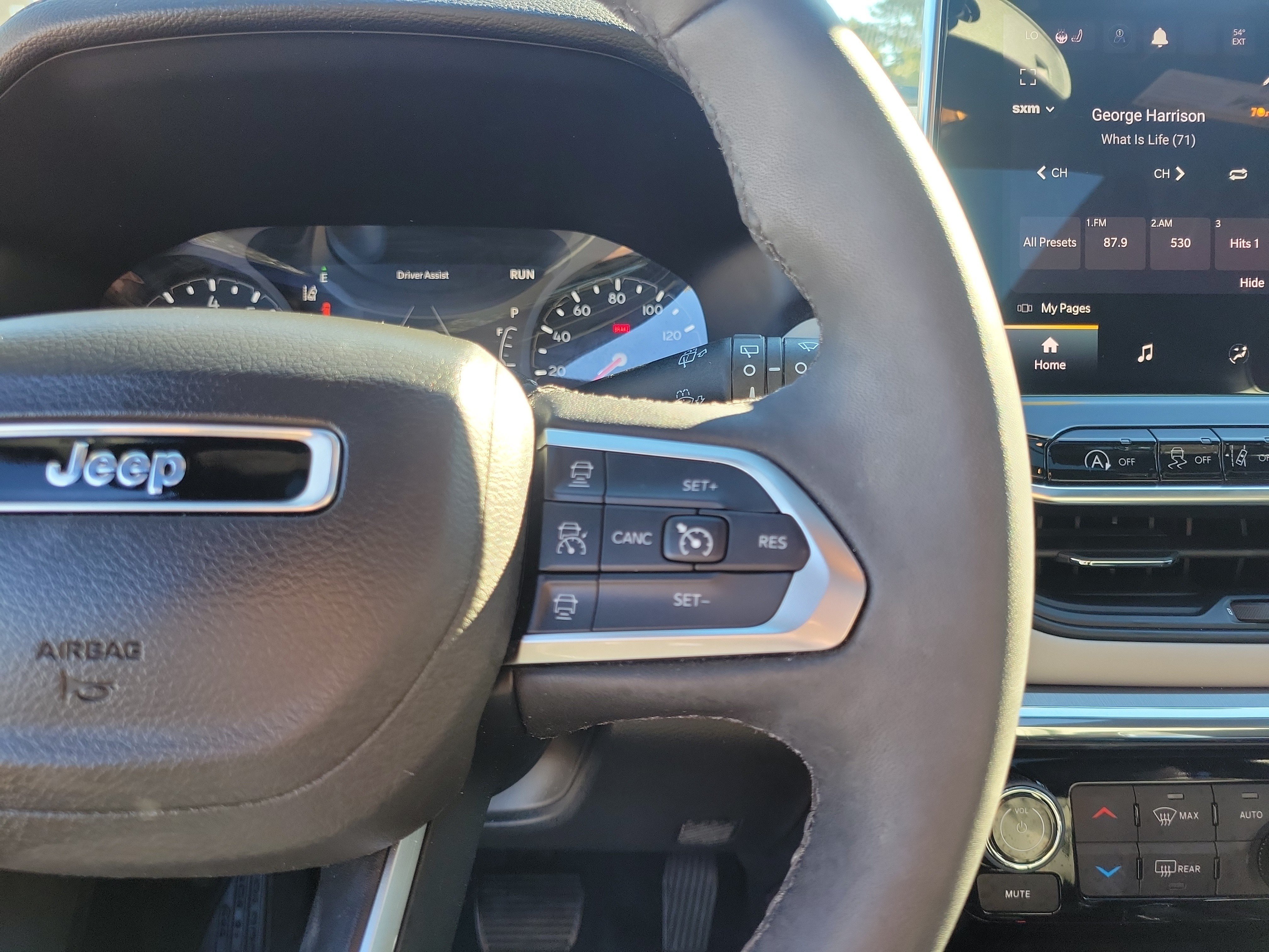 Used 2024 Jeep Compass Limited w/ Sun and Sound Group AWD/4WD image 23