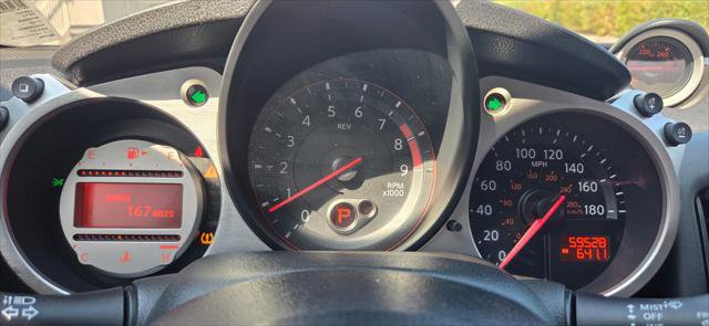 Used 2011 Nissan 370Z Touring w/ Sport Pkg image 19