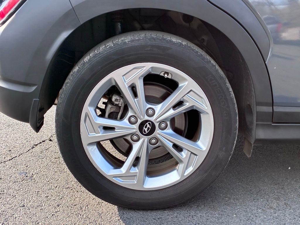 Used 2023 Hyundai Kona SEL AWD/4WD image 49