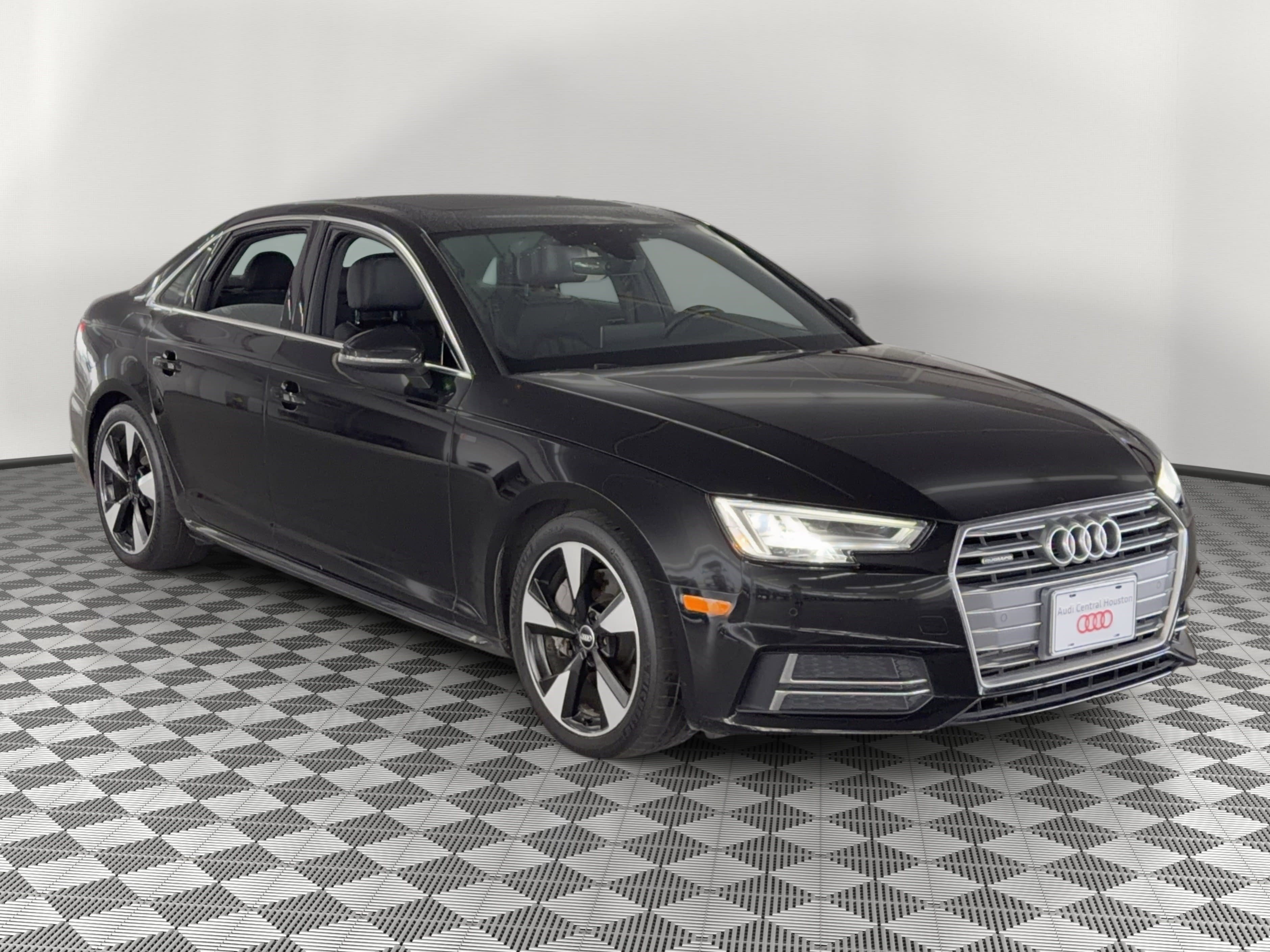 Used 2017 Audi A4 2.0T Premium Plus w/ Premium Plus Package image 7