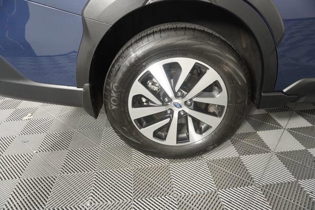 Used 2025 Subaru Outback Premium image 14