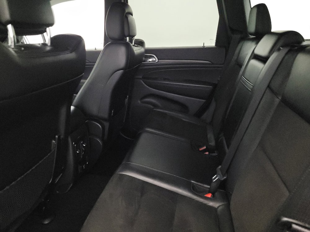 Used 2020 Jeep Grand Cherokee Altitude AWD/4WD image 18