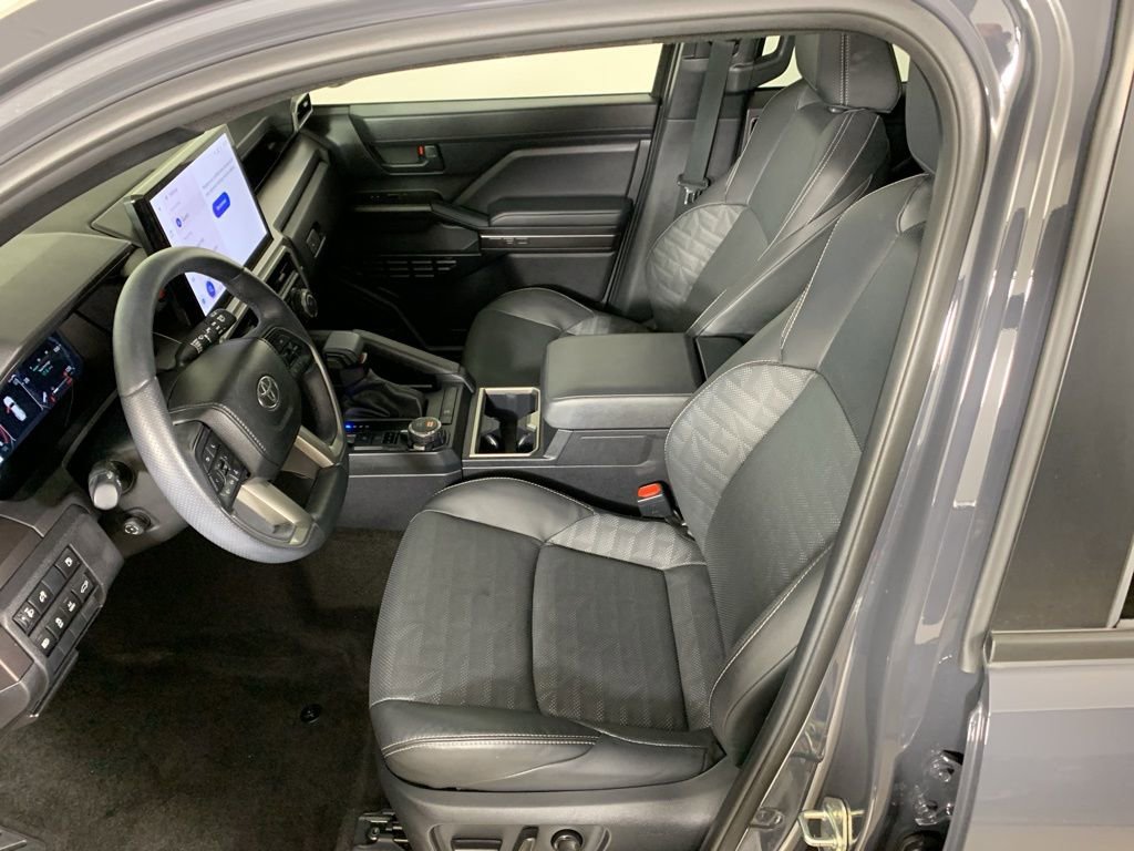 Used 2025 Toyota 4Runner TRD Sport Premium AWD/4WD image 30