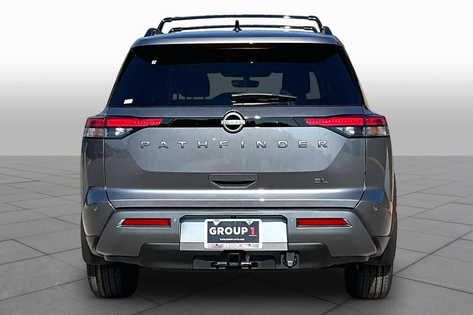 New 2026 Nissan Pathfinder SL FWD image 4