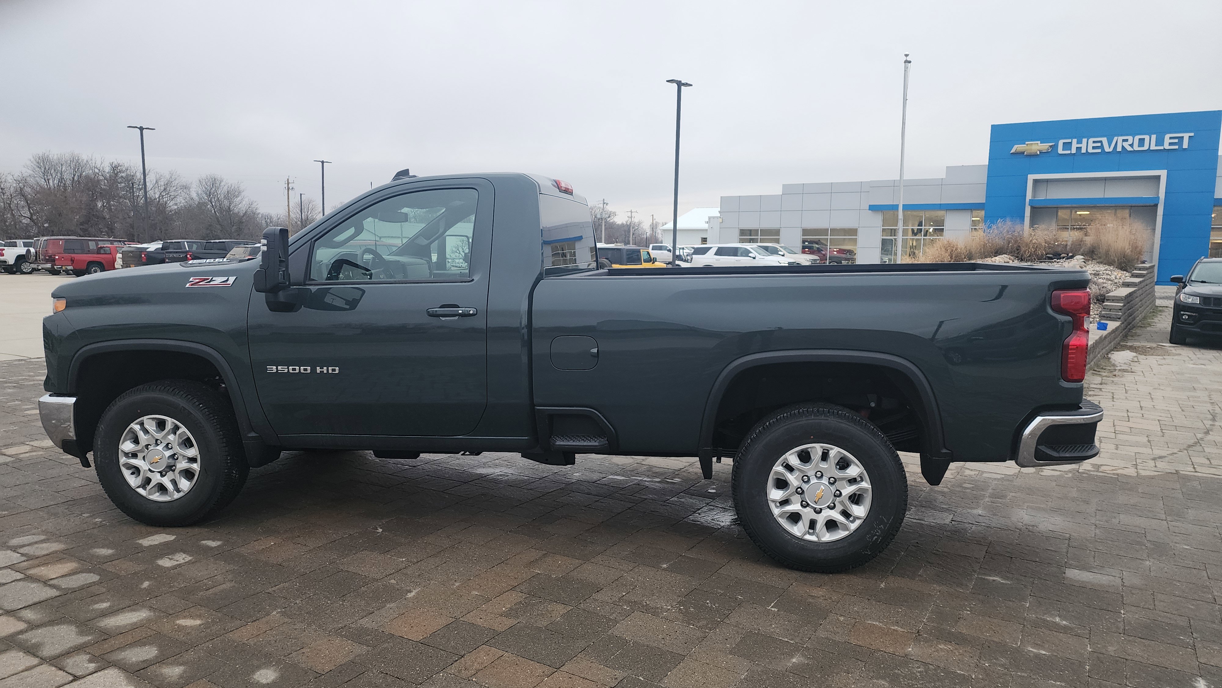New 2025 Chevrolet Silverado 3500 LT w/ Convenience Package image 5