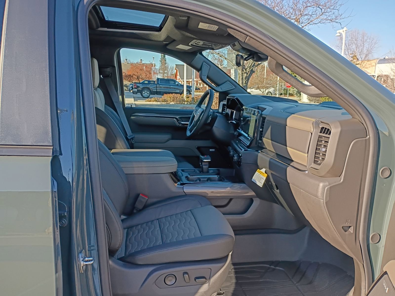 New 2026 Chevrolet Silverado 1500 ZR2 image 23