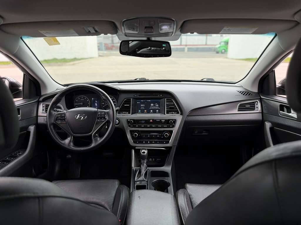 Used 2017 Hyundai Sonata Sport w/ Value Edition Package 02 FWD image 13
