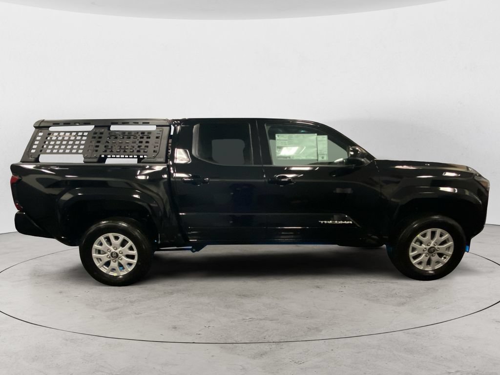 Certified 2025 Toyota Tacoma SR5 AWD/4WD image 6