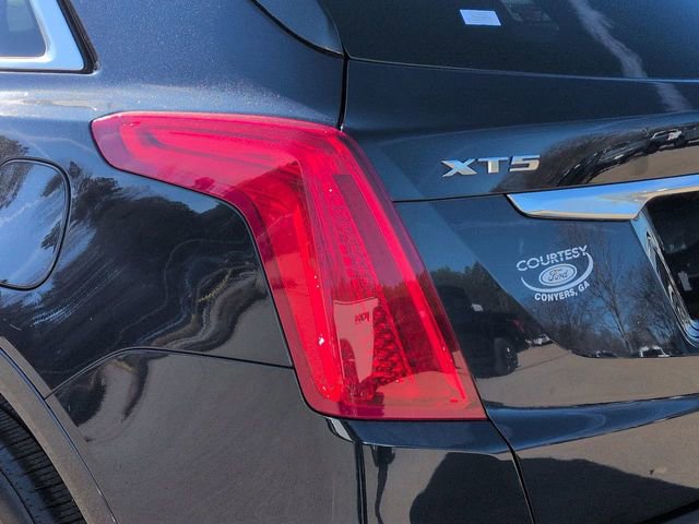 Used 2017 Cadillac XT5 Base w/ LPO, Wheel Lock Package image 12