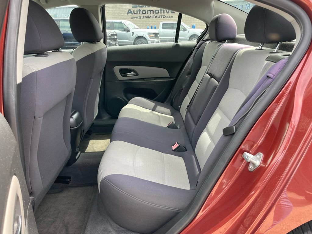 Used 2012 Chevrolet Cruze LS w/ Connectivity Package FWD image 8