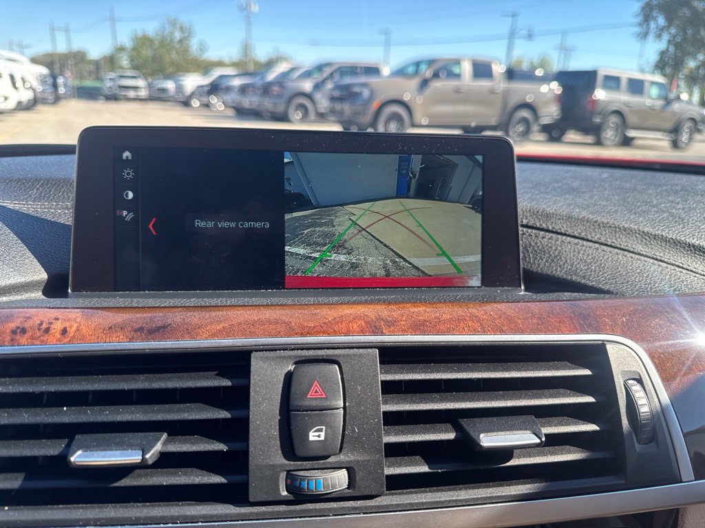 Used 2018 BMW 330i xDrive Sedan AWD/4WD image 21