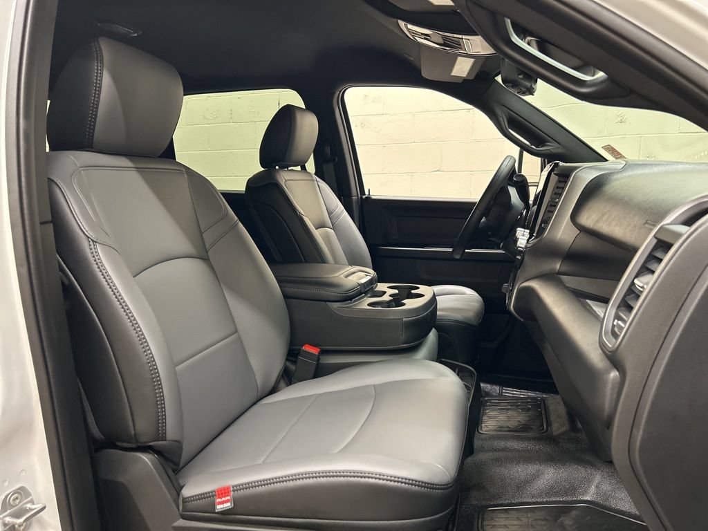 New 2026 RAM 5500 Tradesman AWD/4WD image 10