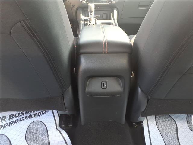 Used 2025 Nissan Sentra SR FWD image 31