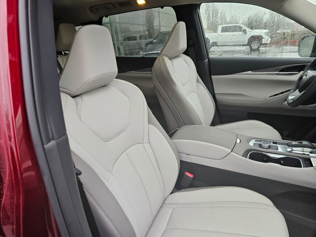 New 2026 INFINITI QX60 Luxe image 12