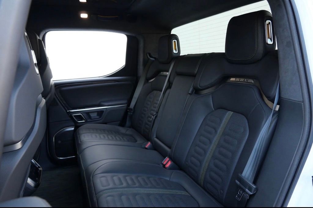 Used 2023 Rivian R1T Adventure image 17