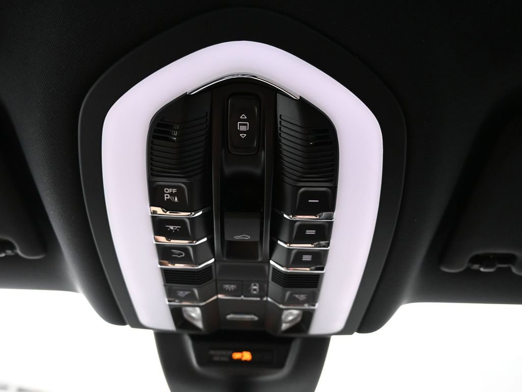 Certified 2026 Porsche Macan S image 10